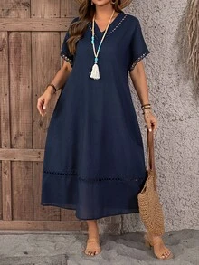 Rosumi Gaun Kasual Boho Ukuran Besar Lengan Pendek Leher V Polos dengan Hiasan Renda dan Lubang-lubang untuk Musim Semi/Panas 2026 - Biru - View 5
