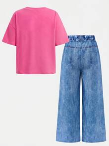 SHEIN 女童春夏可愛休閒簡約字母印花寬鬆短袖T恤＋長褲2件套，休閒居家時尚街頭風圓領落肩大廓型New York印花短袖T恤與直筒寬腿長褲套裝，仿牛仔印花長褲套裝 - 玫紅色 - 查看 2