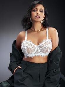 EmpressEnvy Exquisite French Lace Sexy Elegant Underwire Plus Size Bra & Non-Wire Bra - White - View 1