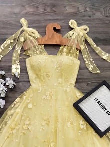 SHEIN Raffinéa Bandeau 優雅浪漫休閒風蕾絲提花洋裝，黃色夏季婚禮派對禮服 - 黃色 - 查看 4