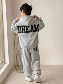 SHEIN 兒童青少年男孩休閒運動多功能極簡灰色連帽衛衣，背面大字母圖案，搭配運動長褲套裝，適合通勤、上學、日常休閒穿著、運動，秋冬款 - 灰色 - 查看 5