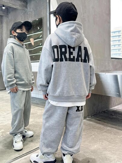 SHEIN Kids Tween Boy Casual Sports Versatile Minimalist Grey Hoodie With Large Letter Graphic On Back And Sweatpants Set, Suitable For Commuting, School, Daily Casual Wear, Sports, Autumn/Winter
