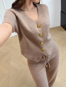 Feyla V-Neck Floral Gold Button Short Sleeve Knit Cardigan And High Waist Casual Pants 2 Pieces Set - Khaki - View 3