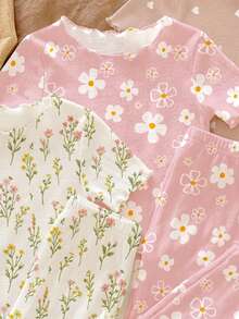 SHEIN 2 Random Of 3 Cute & Sweet Baby Girls Homewear Set,White And Pink Bohemian Floral Daisy Flower Print,Mori Style Ruffle Contrast Color Summer Holiday - Multicolor - View 4