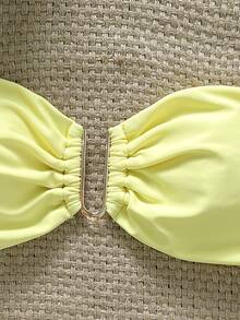 SHEIN Swim 女士夏季海滩纯色抹胸金属装饰比基尼上衣 - 黃色 - 查看 6