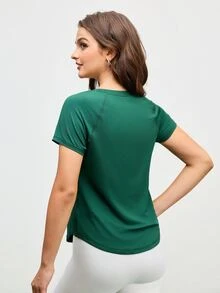 SHEIN Cheerettes 女款綠色網布拼接圓領短袖休閒運動上衣，健身健身房運動健身T恤，適合秋季 - 墨綠色 - 查看 3