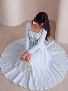 Modelyn 春夏秋溫柔淡藍色方領長洋裝 高腰顯瘦大裙擺優雅約會質感連身裙 - 藍色 - 查看 2
