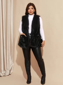 Comfylo Plus Size Winter Sleeveless Faux Fur Coat - Black - View 4