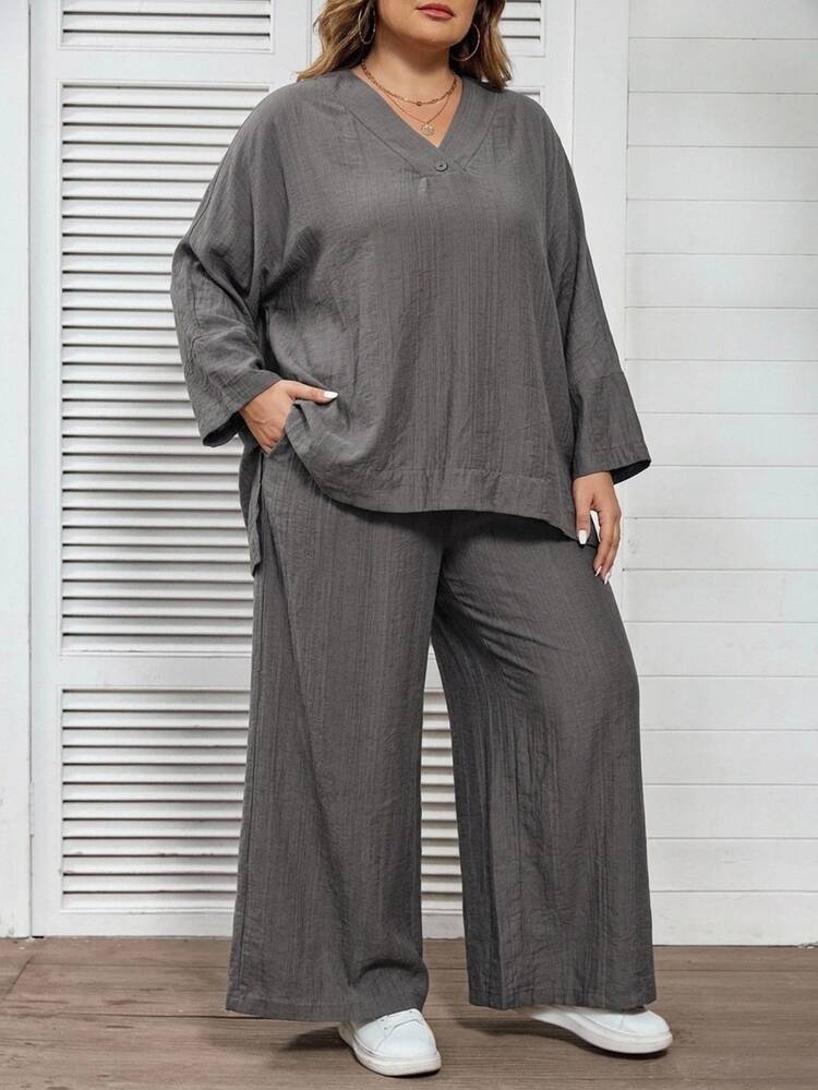 SHEIN CURVE+ 大尺碼 US22 素色 V 領高低下擺上衣與寬腿褲休閒兩件套 秋季 - 灰色 - 查看 9