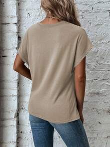 Yunfilé Women's Casual Solid Color Twist Hem Short Sleeve T-Shirt - Khaki - View 2