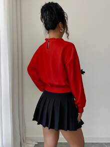 Elenzga Sweatshirt Pendek Wanita Model Terbaru Musim Gugur dengan Dekorasi Pita Minimalis - Merah - View 2
