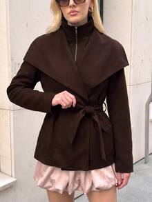 Selenza Jaket Ringan dengan Kerah Air Terjun dan Sabuk - Coklat - View 5