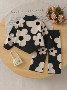 SHEIN Set Baju Rajut dan Celana Panjang Bayi Perempuan Motif Bunga Kerah Tinggi dengan Detail Sapu Tangan di Bagian Bawah - Hitam - View 2