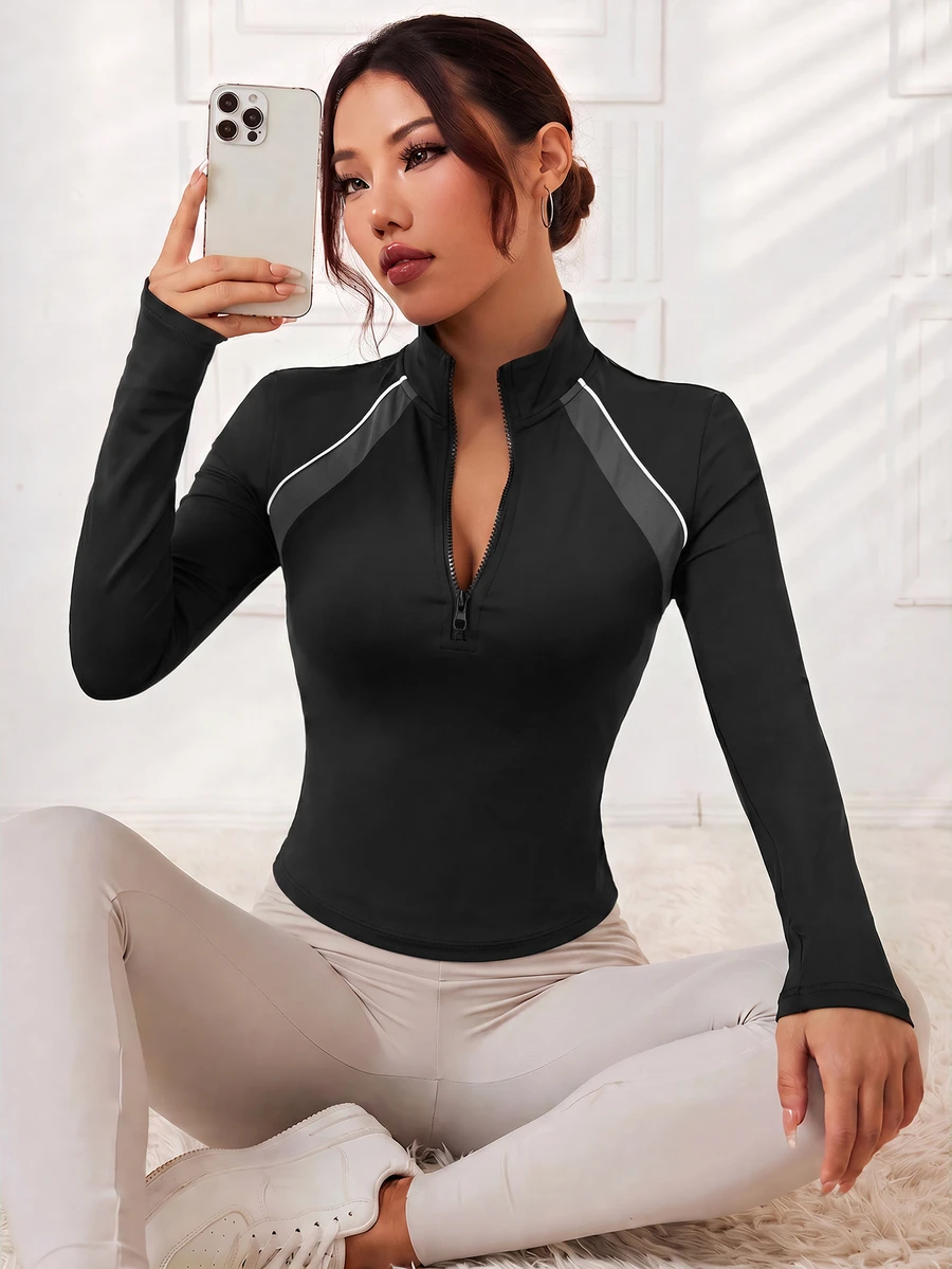 Easithlete 女款拼色長袖拉鍊半開襟運動夾克 - 黑色 - 查看 1