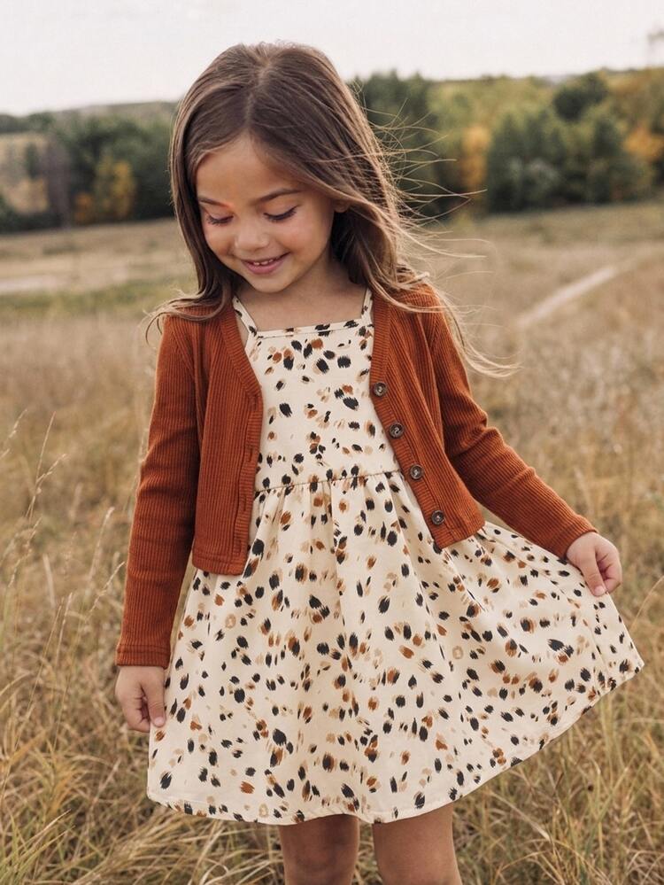 Emery Rose Kids Emery Rose Kids طقم من قطعتين للبنات الصغيرات: جاكيت كارديجان محبوك بلون سادة وفستان كاميسول بطبعة نمر وزهور - متعدد الألوان - مشاهدة 1