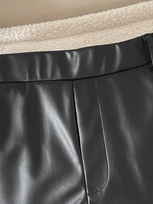 SHEIN Tween Girl Black Woven Solid Color Fitted Casual PU Leather Shorts With Pockets - Black - View 4