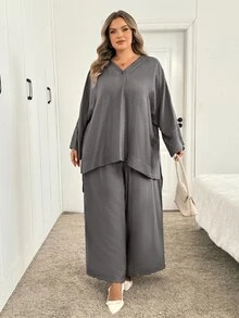 SHEIN CURVE+ 大尺碼 US22 素色 V 領高低下擺上衣寬腿褲休閒優雅寬鬆兩件套 秋季正式居家度假灰色晚裝家居服 - 灰色 - 查看 5