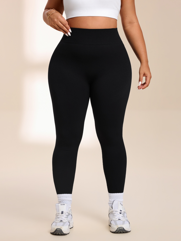 Solea Cove Plus Size Solid Color High Waist Seamless Sports Leggings - Black - View 4