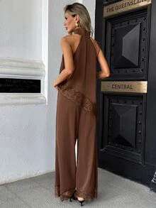 SHEIN Holidaya Setelan Kemeja dan Celana Panjang Elegan 2 Potong Tanpa Lengan dengan Detail Renda dan Potongan Asimetris untuk Wanita, Warna Polos, dan Potongan Elegan. - Coklat - View 2