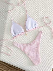 SHEIN Swim 女款夏季海灘極簡波希米亞風蕾絲壓紋掛脖三角比基尼上衣，附珍珠貝殼吊墜 + 高衩比基尼下褲，2件式泳衣套裝。純白色泳衣，適合春假、節慶與熱帶度假，展現清新極簡度假風。白色蕾絲比基尼套裝，珍珠飾細節比基尼，紋理面料比基尼 - 粉色 - 查看 8