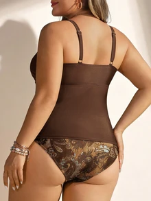 SHEIN Swim 两件套加大码女式卡其色极简V领褶皱上衣及印花配套套装，沙滩度假，棕色泳装加大码泳装，棕色泳装，沙滩装加大码 - 咖啡棕 - 查看 2