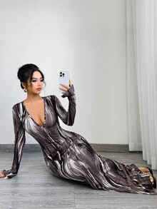 SHEIN SXY 性感女人线渐变图案 V 领长袖超长修身连衣裙 - 彩色 - 查看 6