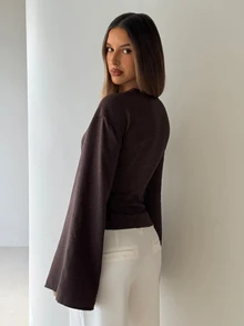 Aloruh Coffee Brown Deep Brown V-Neck Lace Patchwork Blouse, Minimalist Commuter Style, Waist-Flattering Slimming Fit, Early Autumn Fall Clothing - Coffee Brown - View 2
