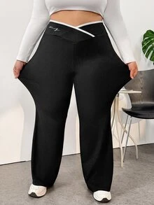 SHEIN CURVE+ Plus Size Minimalist English Letter Print High Waist Criss-Cross Design Flared Leg Long Tight Leggings For Women, Suitable For Party, Suitable For Spring And Autumn - Black - View 4