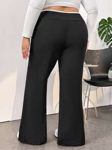 SHEIN CURVE+ Plus Size Minimalist English Letter Print High Waist Criss-Cross Design Flared Leg Long Tight Leggings For Women, Suitable For Party, Suitable For Spring And Autumn - Black - View 2
