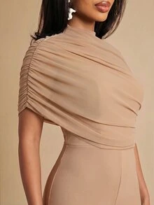 Silquee Jumpsuit Bisnis Wanita Elegan dengan Motif Jala dan Patchwork - Khaki - View 8