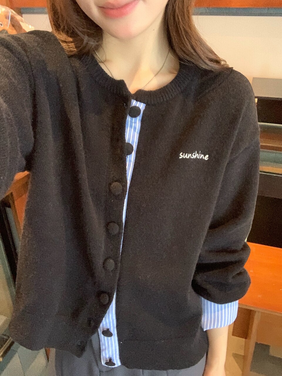 Women's Round Neck Long Sleeve Korean Style 2 In 1 Knit Cardigan