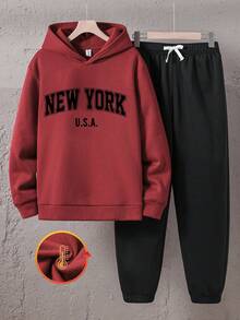 SHEIN 2件組兒童青少年男孩休閒百搭字母印花連帽衫與長褲套裝，適合通勤、上學、日常休閒穿著、外出與運動 - 紅色 - 查看 3