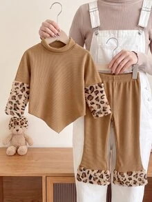 SHEIN 2件組幼女上衣與喇叭褲套裝，可愛棕色毛絨羅紋設計，不對稱下擺，長袖高領加厚冬季毛衣連身褲，適合7歲生日派對 - 卡其色 - 查看 8