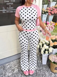 SHEIN Sovereign Charm 2026新款女款大尺碼拼接波點插肩短袖T恤與喇叭褲運動套裝 - 彩色 - 查看 1
