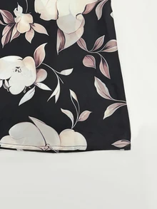 GlowEve CURVE Gaun Elegan Lengan Panjang Motif Bunga Patchwork Ukuran Plus untuk Wanita, Cocok untuk Acara Brunch Formal, Warna Hitam, Cocok untuk Musim Panas dan Gugur. - Hitam - View 7