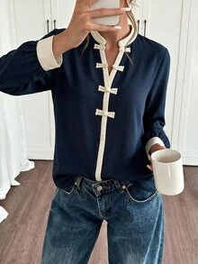 EMERY ROSE New Fashion Elegant Solid Color Textured Contrast Top, Half-Open Collar Design, Frog Button Detail, Casual Daily Commute Style - Multicolor - View 5