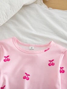 SHEIN 秋冬四季女童幼兒薄款針織圓領櫻桃水果滿版數位印花長袖小格紋復古格紋褲 2件套睡衣居家服 - 彩色 - 查看 8