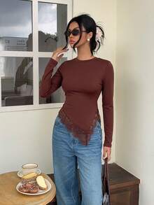 Serisse 女款蕾絲拼接修身百搭日常休閒T恤 - 巧克力棕 - 查看 6