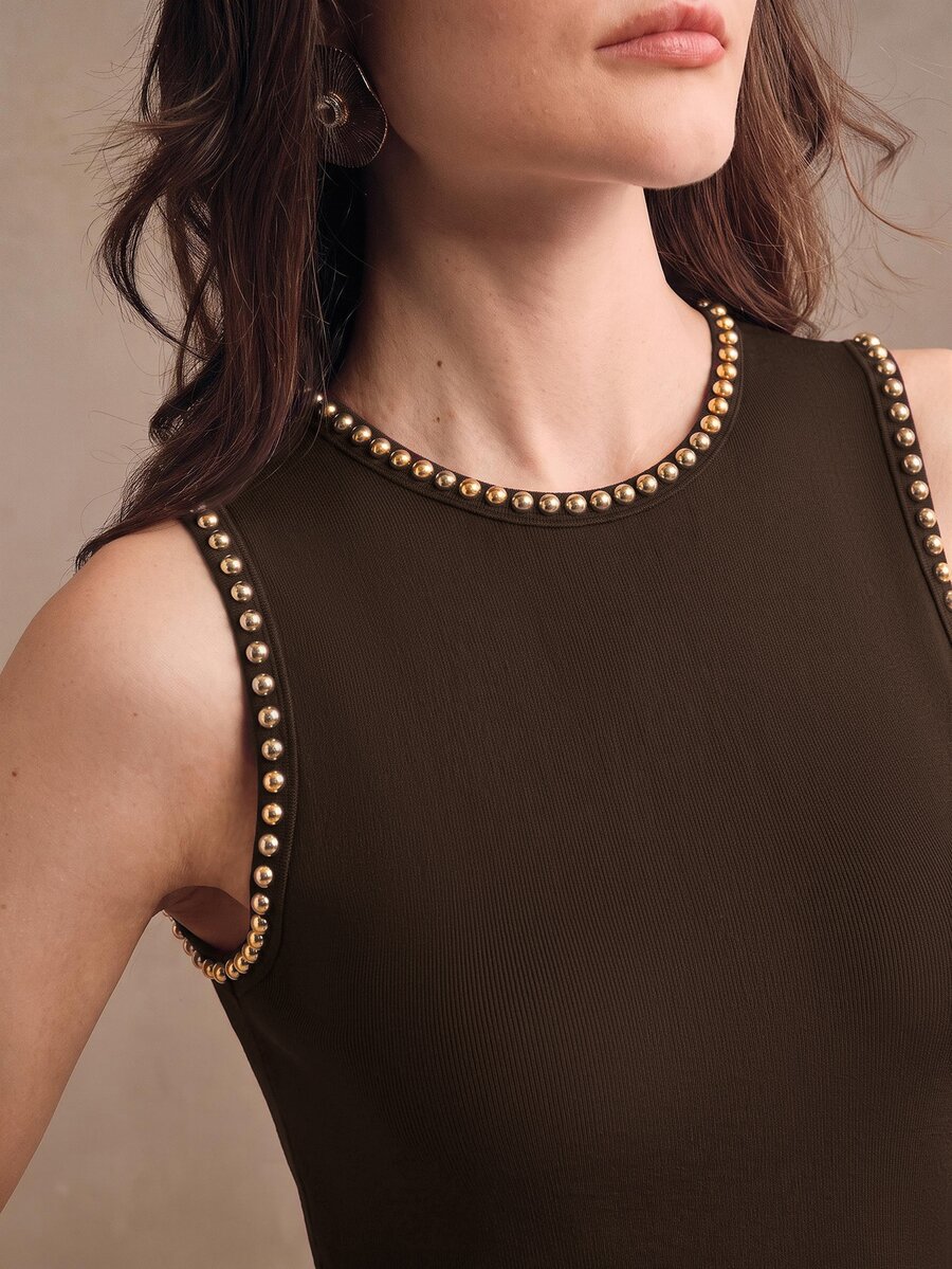 Anewsta Essential Women's Modern New Fall/Winter Brown And Gold Studded Decor Minimalist Elegant Fashion Round Neck Tank Top For Commute And Holiday Outfits - Brown - View 1