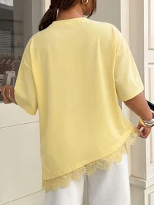 Muchica 大尺碼女款夏季休閒度假日常通勤極簡寬鬆落肩蕾絲下擺寬鬆T恤，淺黃色 - 鵝黃色 - 查看 2