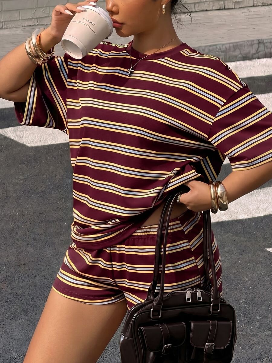 Muchica Plus Size Women's Spring/Summer Burgundy Colorblock Short Sleeve Top And Shorts Casual Smart Casual Daily 2-Piece Set Holiday Vacation Date Night - Burgundy - View 1
