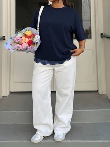 Muchica 大码女式夏季休闲度假日常通勤简约纯色蕾丝拼接落肩宽松T恤 - 藏蓝色 - 查看 3