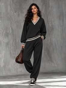 LUMIGAL Setelan 2 Potong Wanita Musim Gugur/Dingin Terbaru: Sweatshirt V-Neck Bergaris Patchwork dan Celana Panjang Longgar yang Melangsingkan, Cocok untuk Perjalanan Sehari-hari - Hitam - View 2