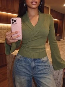 Slaydiva ملابس علوية نسائية قصيرة ضيقة بتصميم متقاطع وفتحة رقبة على شكل حرف V، من قماش محبوك مضلع، بأكمام واسعة مكشوفة الكتف، بأسلوب Y2K Coquette وستريت وير، للخريف والخروجات - أخضر عسكري - مشاهدة 5