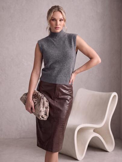 Rouah Women's Minimalist Ribbed High Neck Fashion Knit Vest - AW26, FW26, Funnel Neck Knitwear, Turtle Neck Knitwear, Knitted Fluffy Vest Top, Winter Warmth, Layering Knitwear, Sweater Vest For Fall, Premium Knit Vest