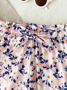 SHEIN 2件組女嬰清新甜美風連身衣套裝，連身衣附波浪荷葉袖與3D花朵裝飾，長袖圓領，搭配滿版碎花印花長褲，腰部蝴蝶結裝飾，柔軟貼身，適合日常外出、聚會、公園遊玩，春秋季嬰兒套裝 - 粉色 - 查看 8