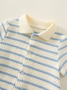 SHEIN 男女宝宝通用休闲可爱条纹短袖连体衣，男宝宝套装，男宝宝夏季服装，婴儿连体衣 - 藍白色 - 查看 6