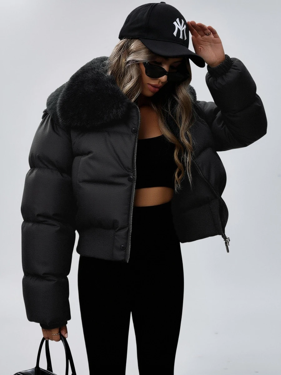 SHEIN Modischer kurzer gesteppter Kragen mit geraffter Taille, Metallreißverschluss, flauschiger Schalkragen, Tasche, Bomberjacke, gepolstert, isoliert, Polyfill, synthetische Isolierung, Wintermantel, Winterjacke - Schwarz - Übersicht 1