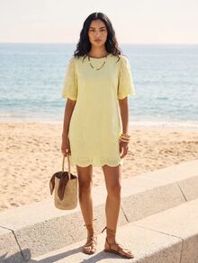 CAJUNI Vestido Curto Laise Yellow Renda Com Textura Com Mangas Vacation Summer Tropical European - Yellow - View 4