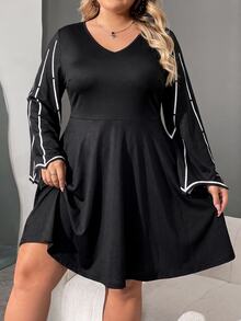 SHEIN CURVE+ Plus Size Women's Halloween Pattern Dress - Black - View 3